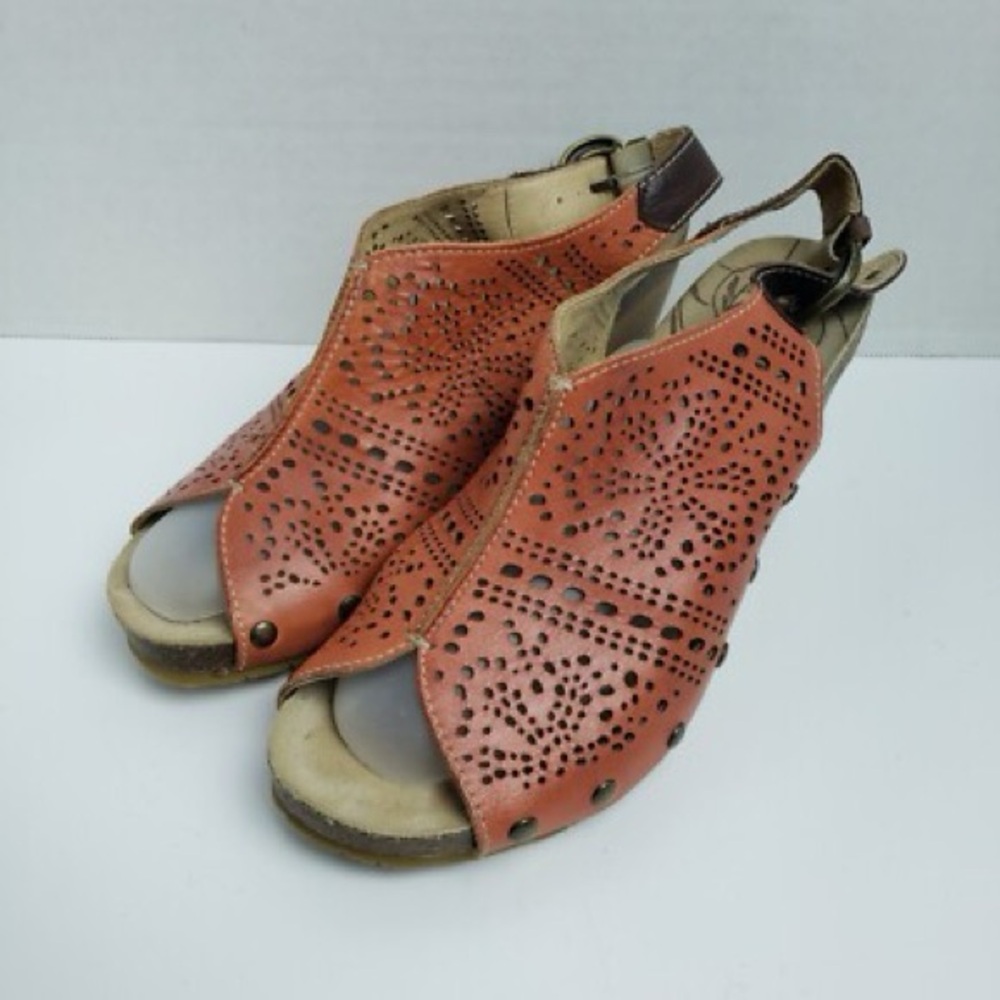 Pikolinos Perforated Peep-Toe Slingback Wedge Sandals-size 41 (W 10)